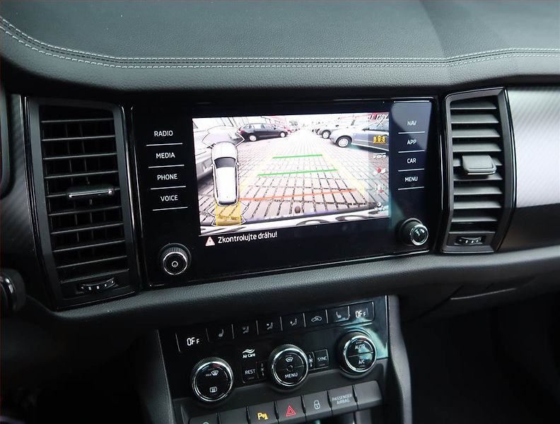 Škoda Kodiaq (2022) Sportline 1.5 TSI - fotka 20 z 20