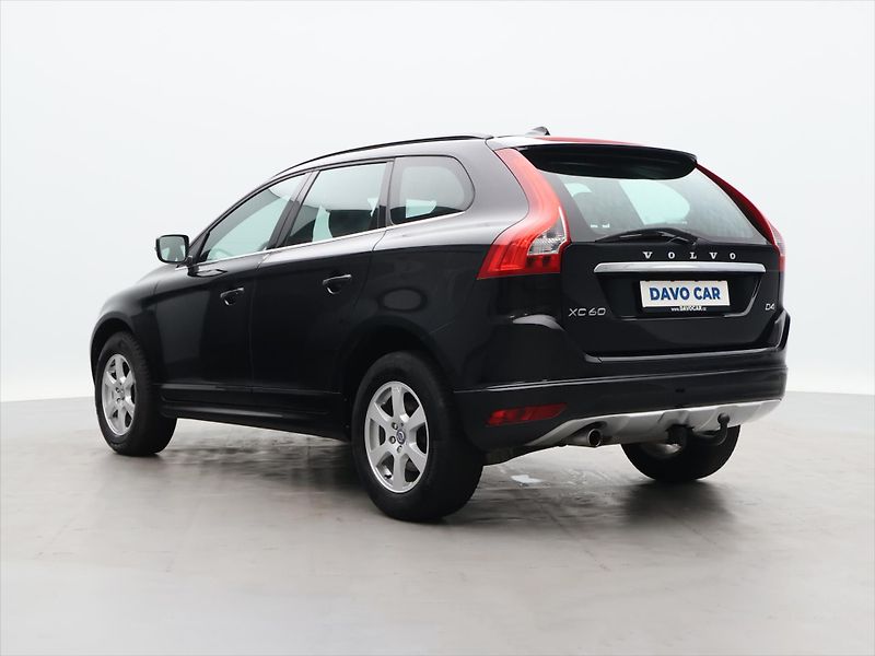 Volvo XC60 2,0 D4 120kW Momentum AUT - fotka 5 z 30