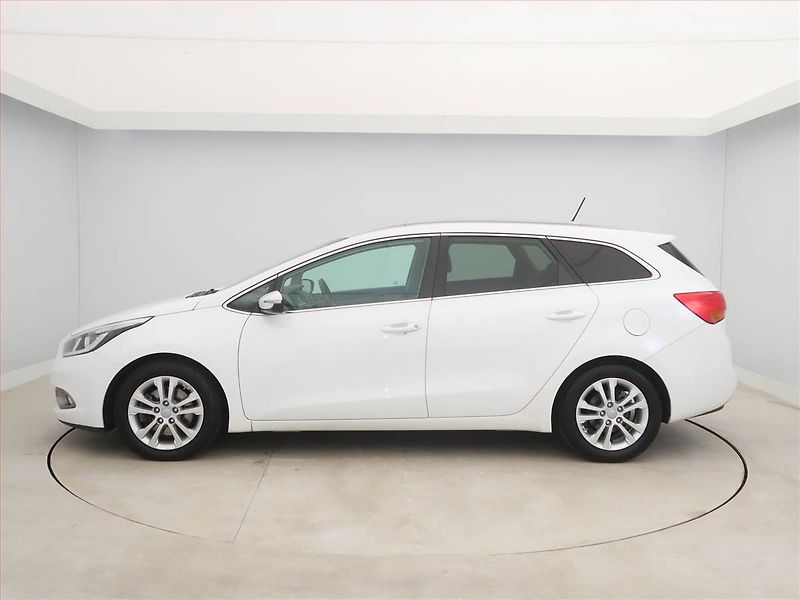 Kia Ceed (2016) 1.6 CRDi, Serv.kniha, Navi - fotka 3 z 16