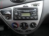 Ford Focus (2001) 1.6i, AC, el. výbava - náhled 13