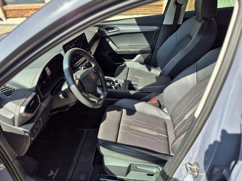 Cupra Formentor (2023) 1,5 TSI 150k DSG  - fotka 13 z 32
