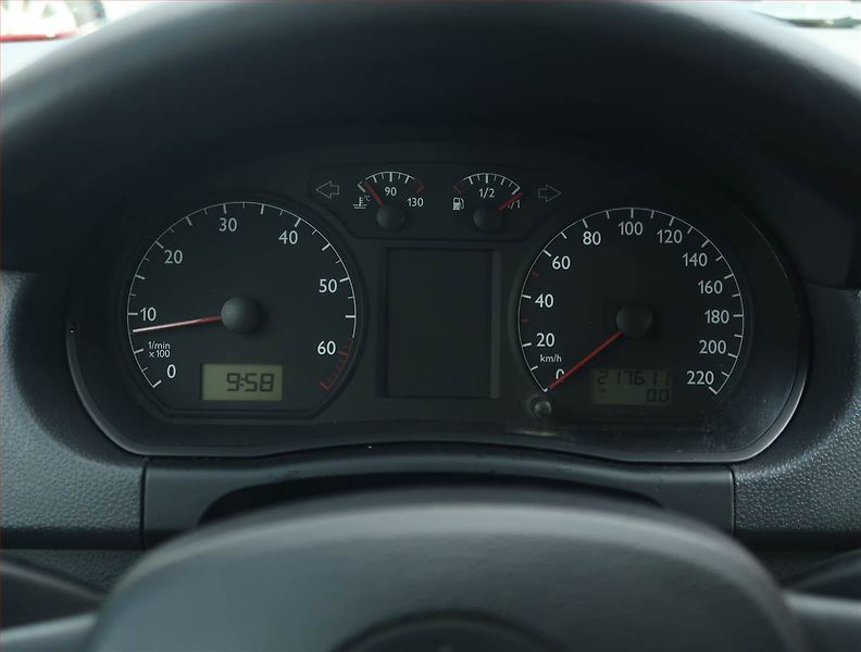 Volkswagen Polo (2003) Trend 1.2, po STK, servisované - fotka 11 z 13