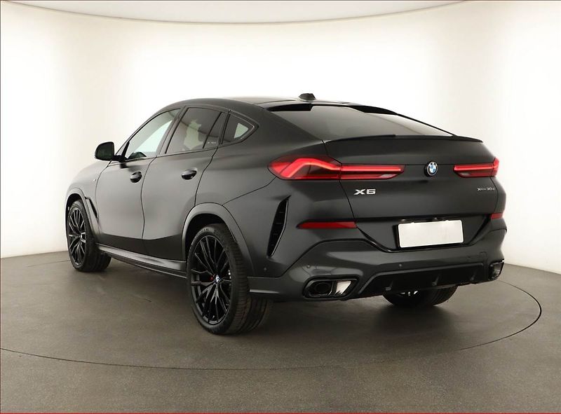 BMW X6 (2025) xDrive30d, M Paket, Navigace - fotka 4 z 20