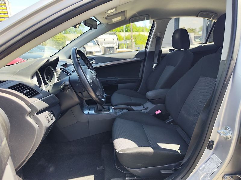 Mitsubishi Lancer 1.8 Mivec/ČR 1.Majitel - fotka 13 z 29