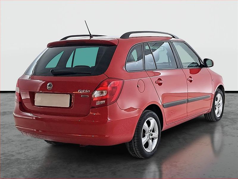 Škoda Fabia (2011) Ambition 1.2 TSI - fotka 5 z 16