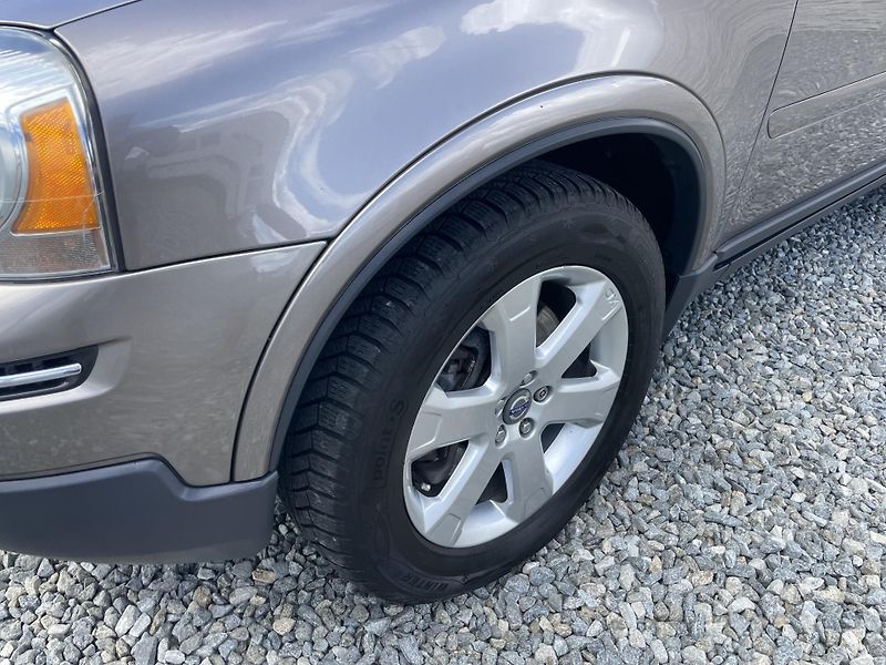 Volvo XC90 2.5TDi D5 200PS AWD R-DESIGN!! - fotka 16 z 180