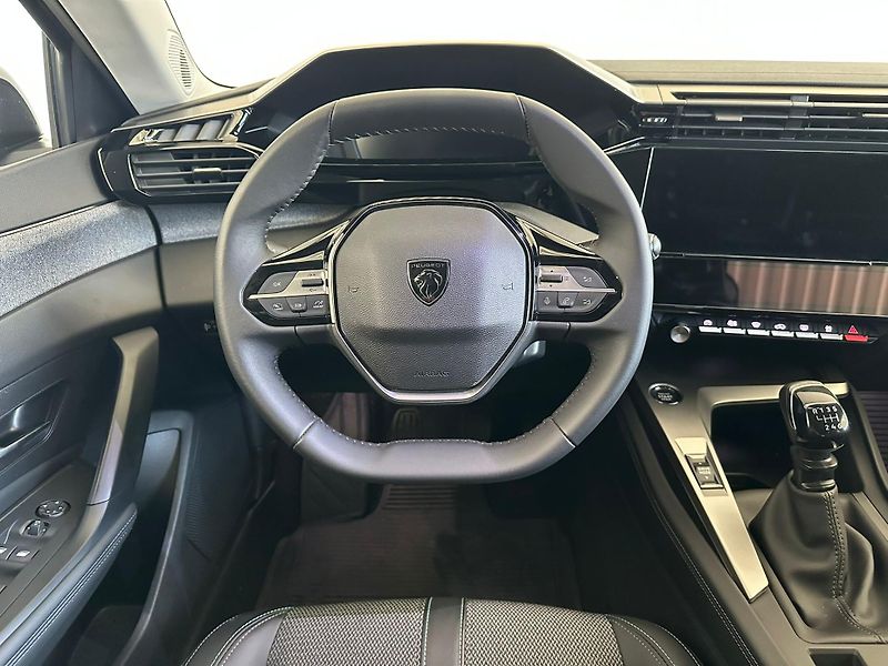 Peugeot 308 (2023) 1.2i,Allure,130HP,DPH,ZÁRUKA - fotka 9 z 20