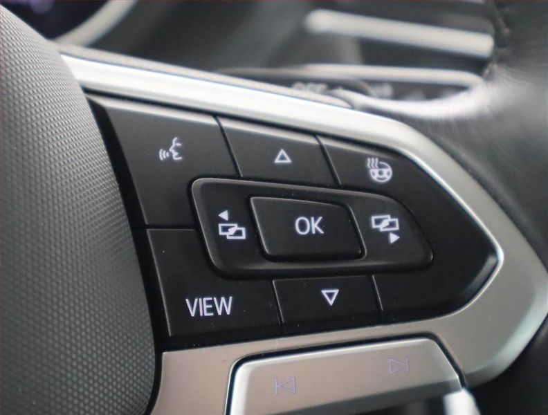 Volkswagen Tiguan (2022) Elegance 1.5 TSI - fotka 17 z 19
