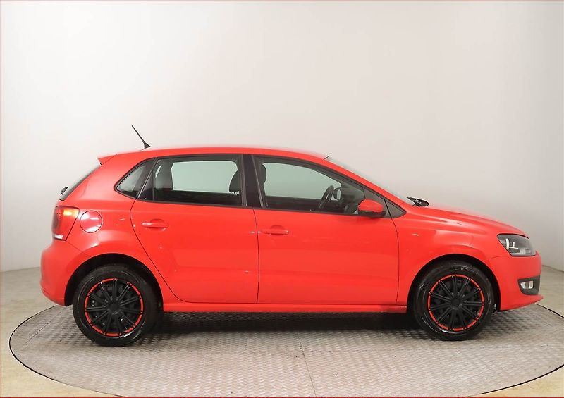 Volkswagen Polo (2012) 1.4, Tempomat, Park. senzory - fotka 6 z 14