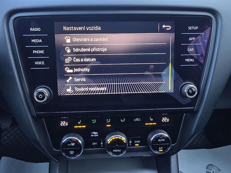 Škoda Octavia STYLE LED DIGIKLIMA-DPH - fotka 33 z 37