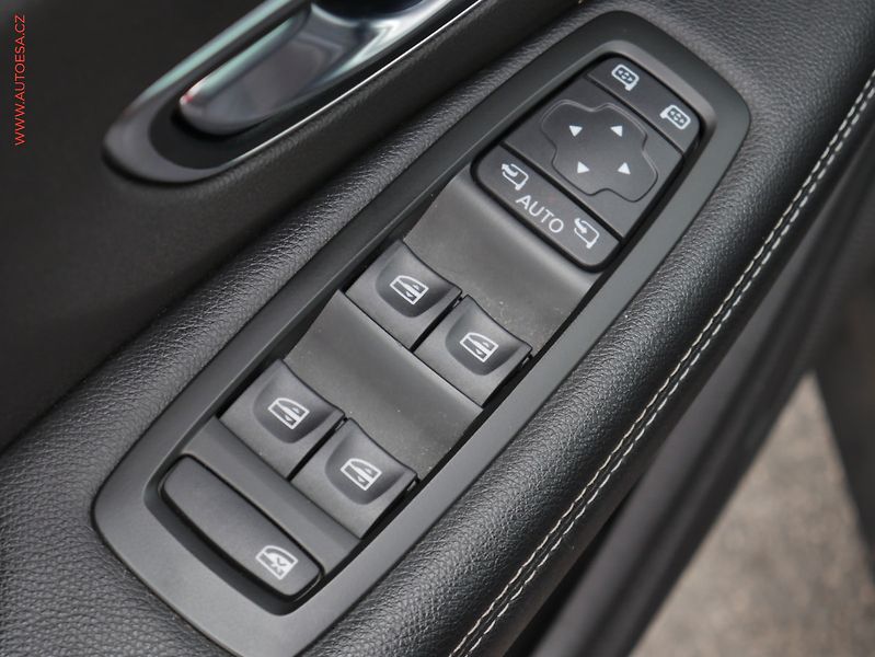 Renault Scénic (2019) 1.8dCi, ČR, Navi, AC - fotka 22 z 23