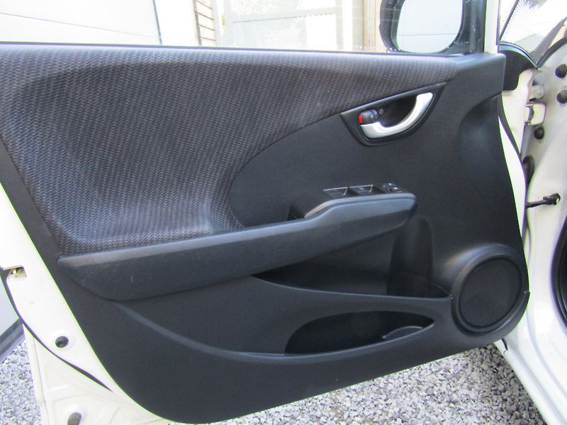 Honda Jazz (2012) 1.3 16V 73kW - fotka 17 z 35