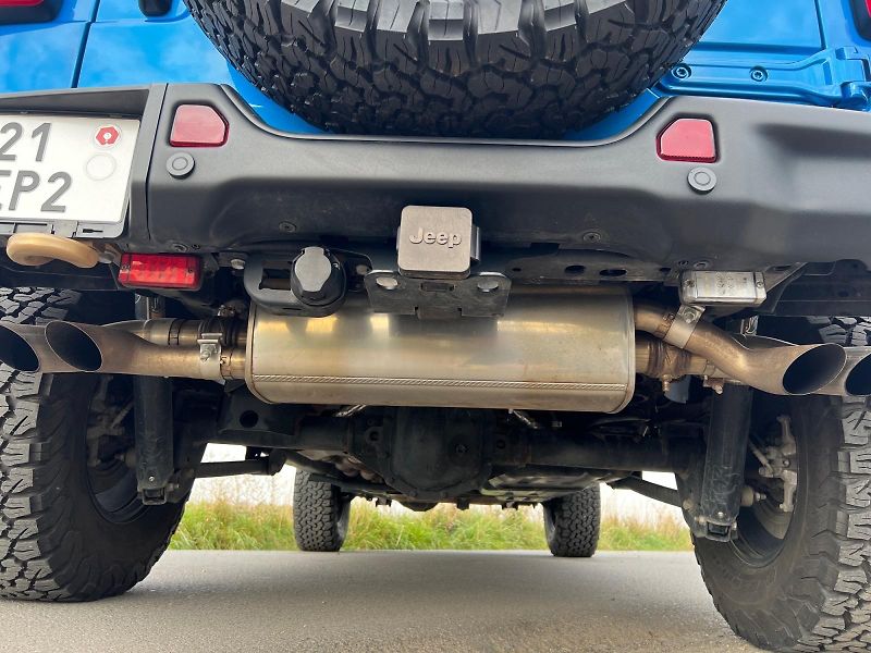 Jeep Wrangler (2021) RUBICON 392 6.4L V8 HEMI DPH - fotka 31 z 37