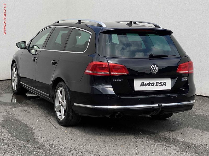 Volkswagen Passat (2014) 2.0 TDi, Highline, DSG, bixen - fotka 6 z 17