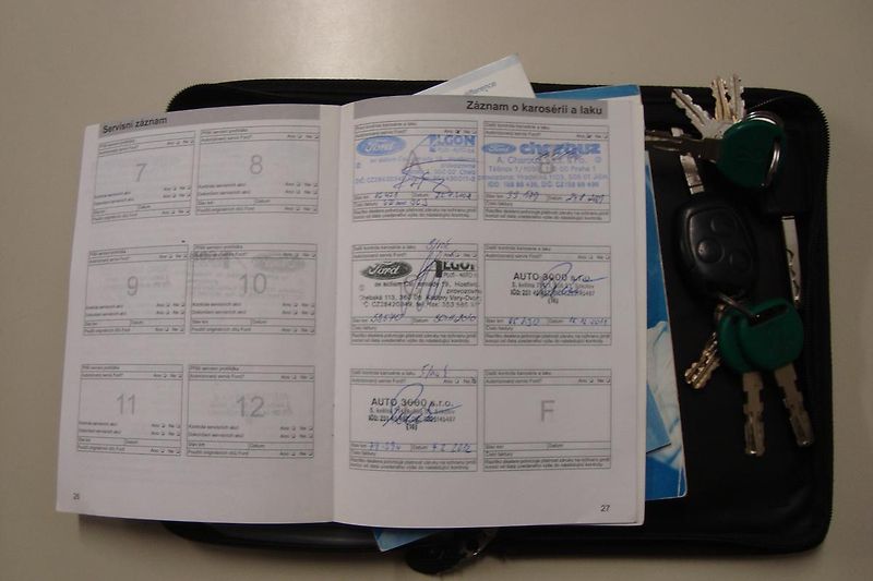 Ford Focus (2007) 1.6i,ČR,Pravid.serv.STK 5/2027 - fotka 50 z 54