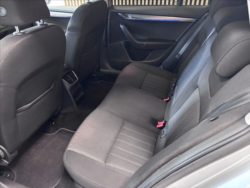 Škoda Octavia 2.0 TDI 110KW GreenLine - fotka 20 z 28