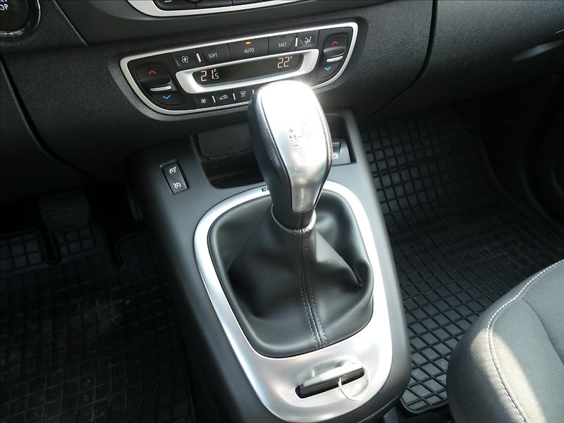 Renault Scénic 1,5 dCi 81kW Limited,AUTOMAT,n - fotka 30 z 44