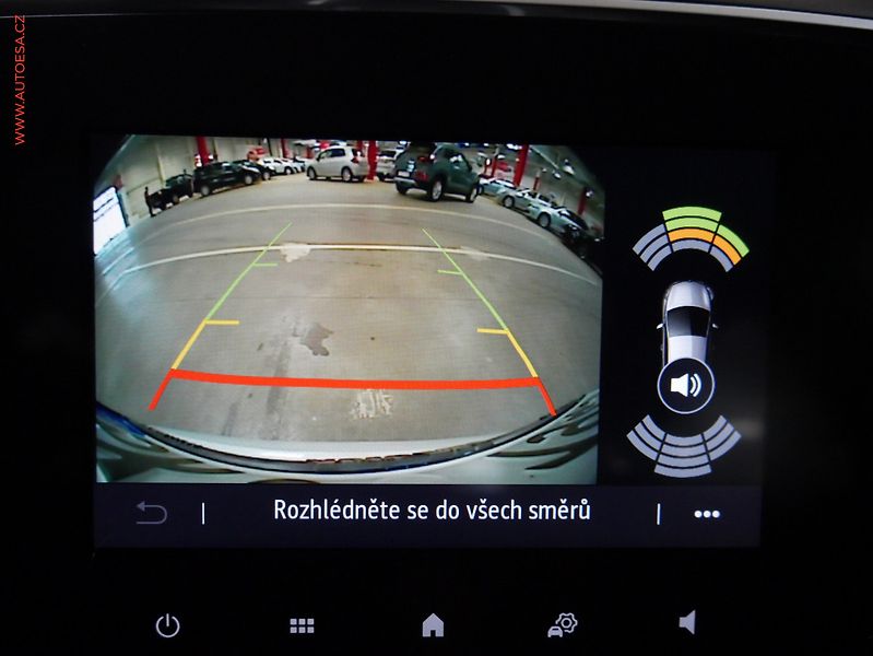 Renault Mégane (2022) 1.5dCi, 1.maj, AT, LED - fotka 21 z 21