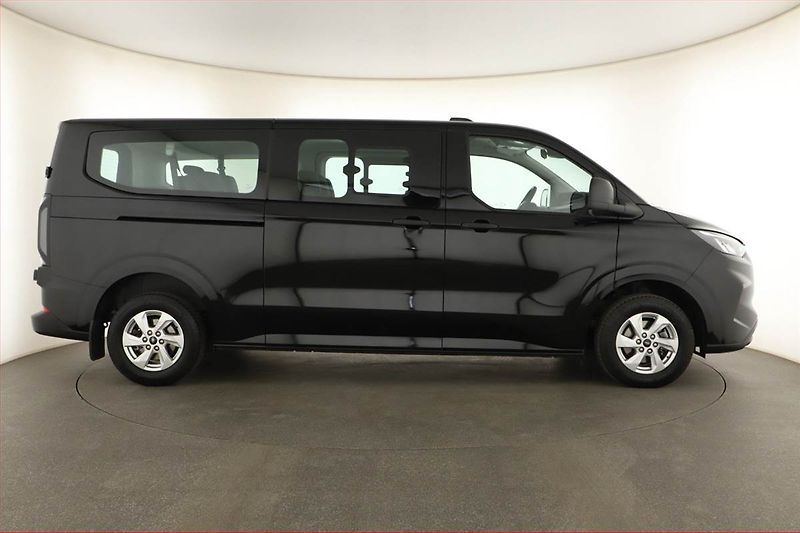 Ford Transit Custom (2025) 2.0 EcoBlue - fotka 6 z 14