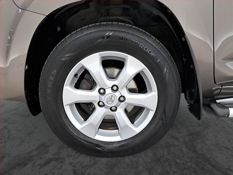Toyota RAV4 (2011) 2.0 VVT-i, 4X4, Automat, Kůže - fotka 15 z 16