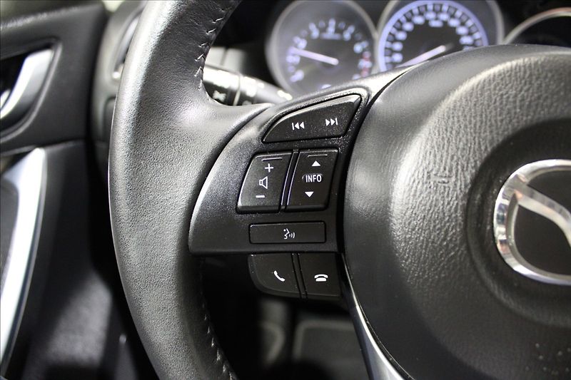 Mazda CX-5 2,0 Skyactiv AWD Automat - fotka 17 z 32