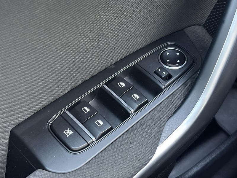 Kia Ceed 1,0 TGDi Fresh 1.ČR ZÁRUKA - fotka 23 z 35