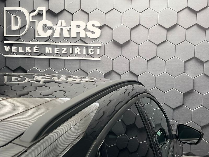 Ford Kuga 2,0 EB 140 kW AWD ST-Line - fotka 40 z 72