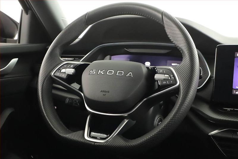Škoda Octavia (2025) 2.0 TSI, SPORTLINE, AUTOMAT - fotka 8 z 20