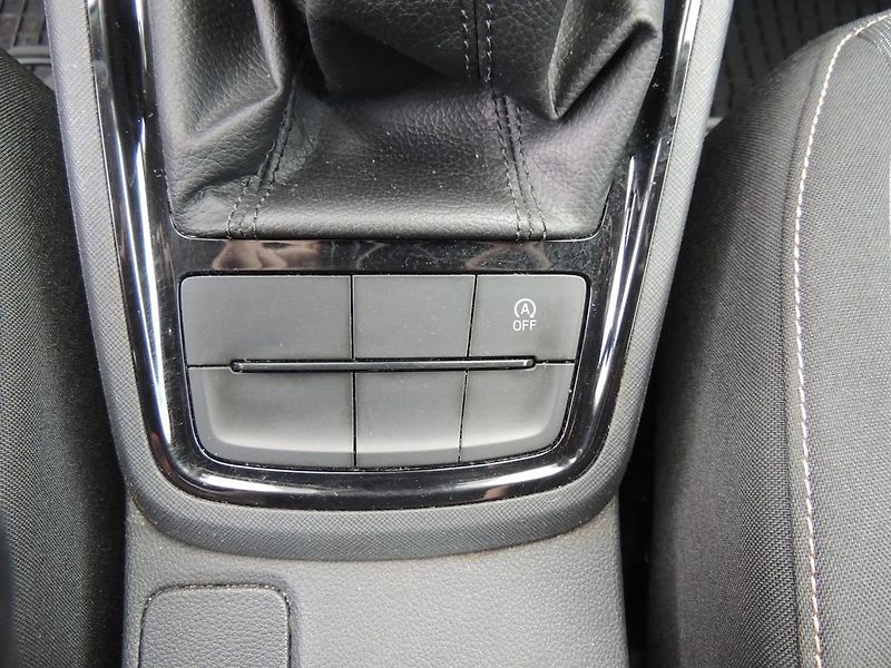Škoda Scala (2020) 1.0TSi,85kw,Style,full LED,ČR - fotka 31 z 55