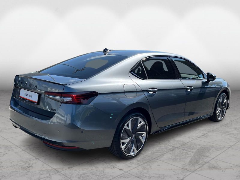 Škoda Superb SPORTLINE 2.0TDI 142kW 4X4 A7A - fotka 2 z 25