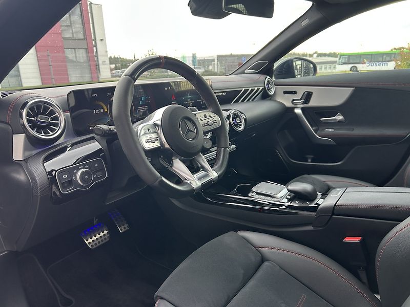 Mercedes-Benz CLA 45 S AMG 4MATIC+ Shooting Brak - fotka 11 z 32