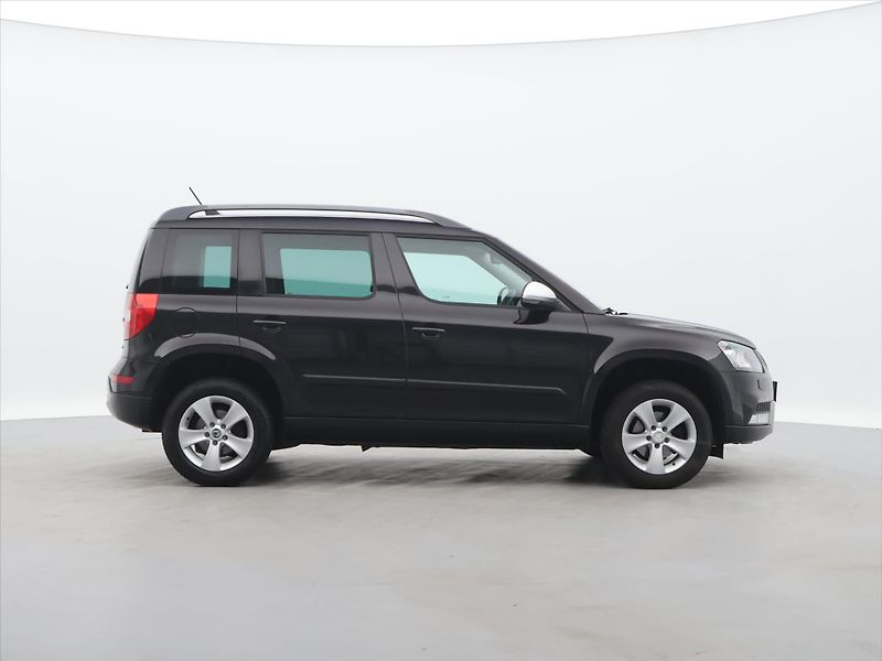 Škoda Yeti 2,0 TDI 4x4 Outdoor Xenon 1.Ma - fotka 8 z 27