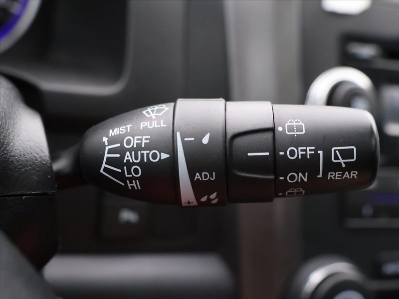 Honda CR-V 2,0 i 110kW 4x4 Exekutive CZ - fotka 21 z 32
