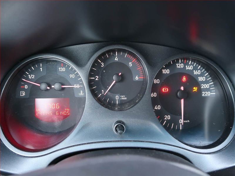 Seat Leon (2006) 1.9 TDI, Eko.zaplacen, po STK - fotka 11 z 14