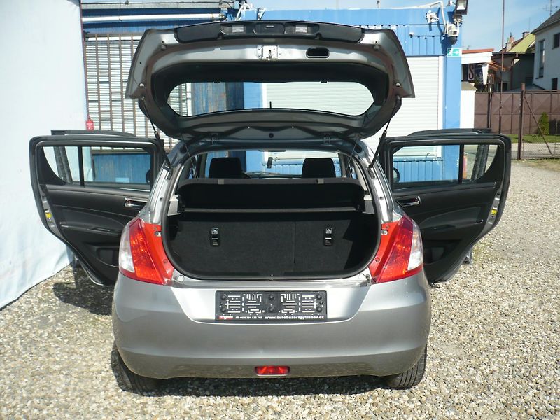 Suzuki Swift 1.2i Klimatizace - fotka 21 z 23
