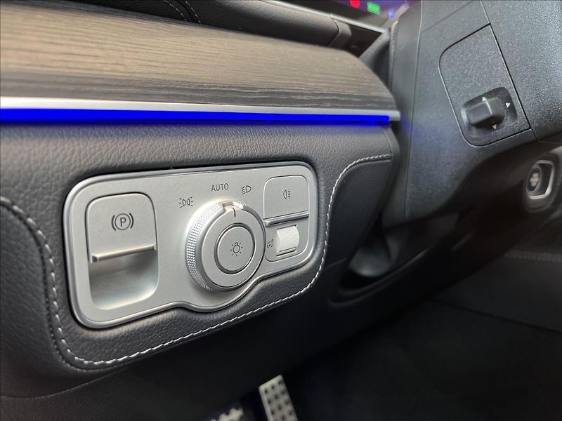 Mercedes-Benz GLE 350 de 4MATIC s hybridní techn - fotka 11 z 23