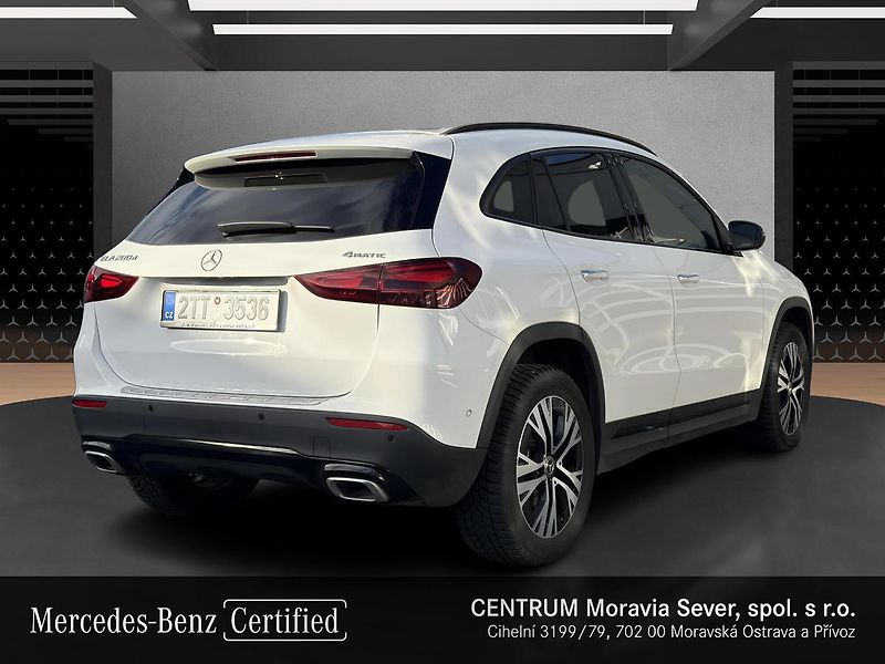 Mercedes-Benz GLA 200d 4MATIC - fotka 5 z 15