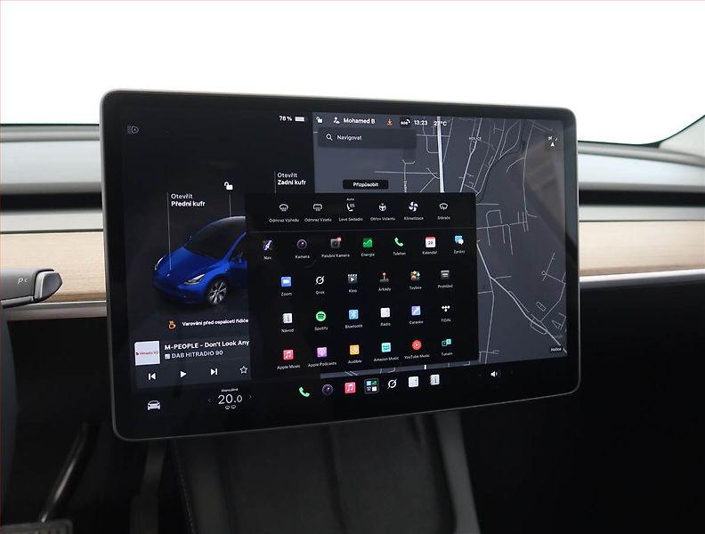 Tesla Model Y (2024) Standard LFP 64kWh, digi klima - fotka 24 z 33