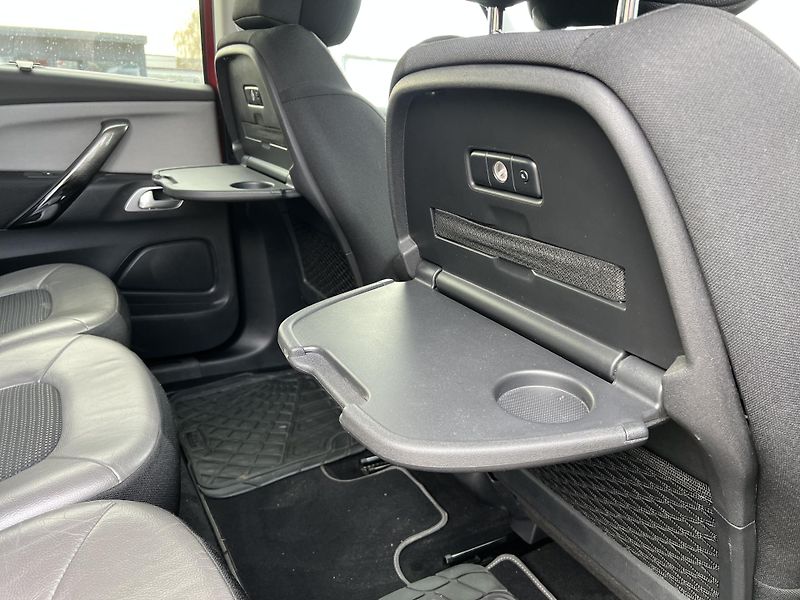 Citroën Grand C4 Picasso 2.0HDi 7MÍST KAMERA KLIMA ČR - fotka 34 z 49