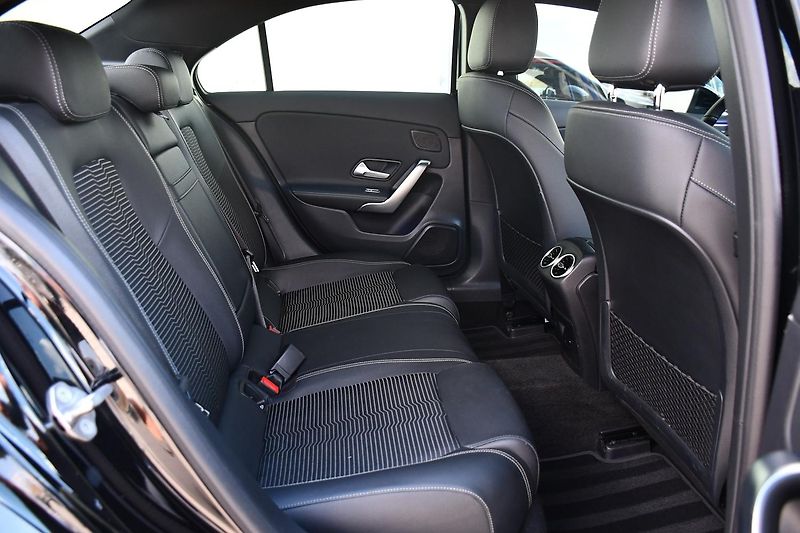 Mercedes-Benz Třídy A A180 NTOP ČR 1M - fotka 16 z 54