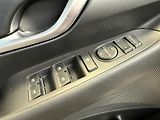 Hyundai i30 1.5 T-GDI Mild Hyb Family Smar - náhled 10
