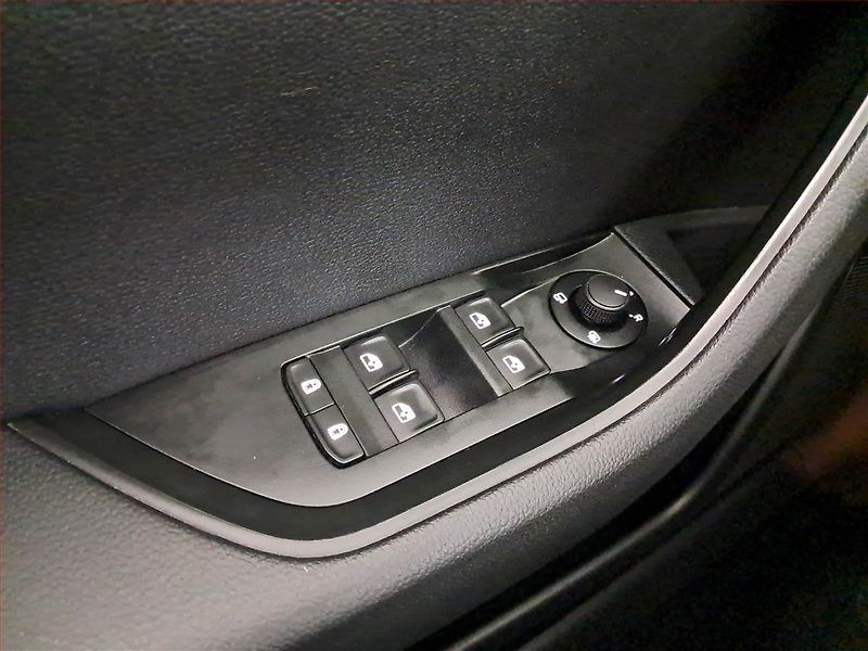 Škoda Superb (2020) 2.0 TDI, Automat, Navi - fotka 21 z 21