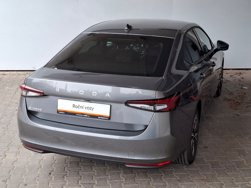 Škoda Superb (2024) SELECTION TD 110/2.0 A7F - fotka 2 z 30