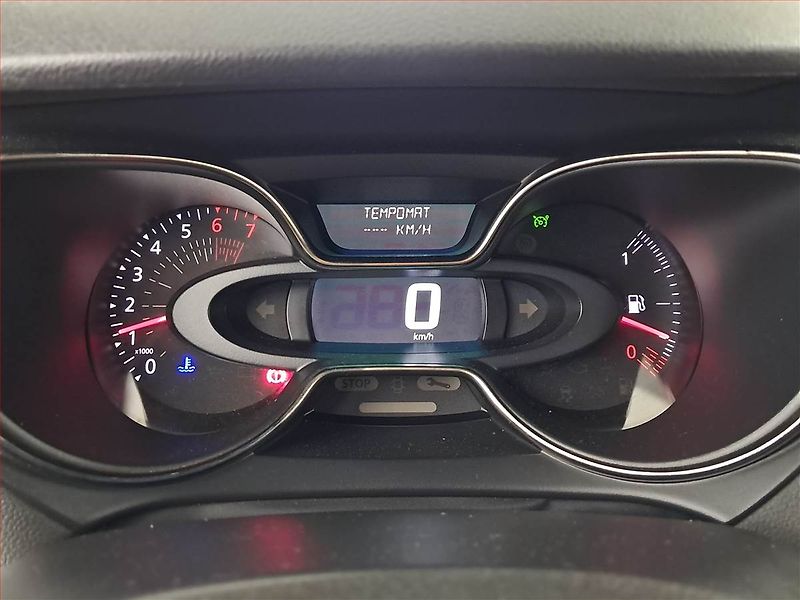 Renault Captur (2019) 0.9 TCe, Navi, Tempomat - fotka 11 z 17
