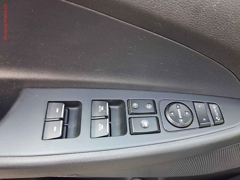 Hyundai Tucson (2019) 1.6 T-GDi 4x4, Premium, AT - fotka 17 z 21