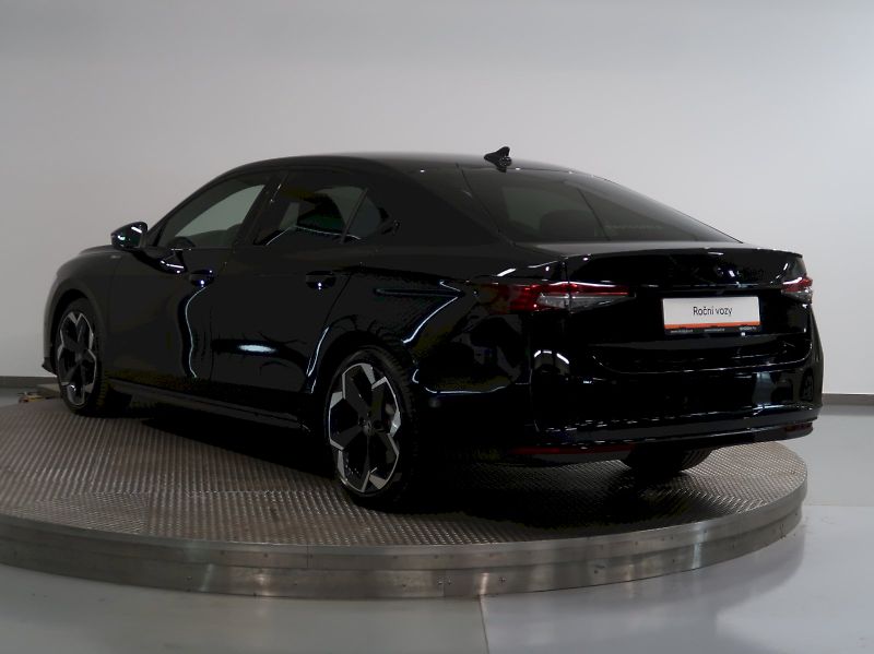 Škoda Superb (2026) SPORTLINE 2.0TDI 110KW DSG WEB - fotka 7 z 45