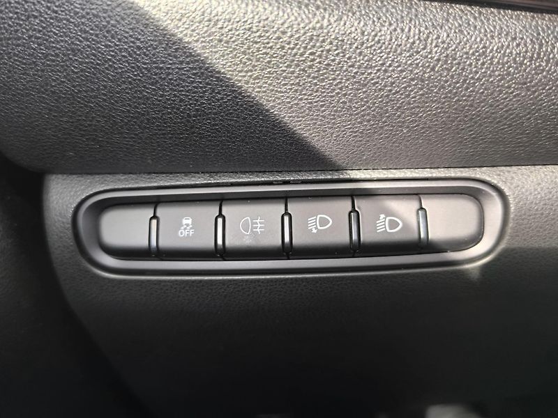 Fiat 500 (2026) Hybrid Icon 1.0 BSG 65k - fotka 14 z 34