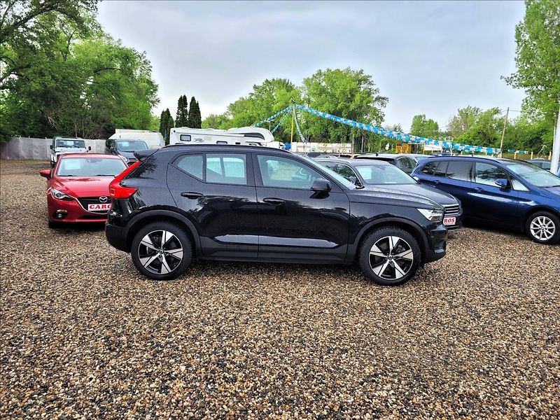 Volvo XC40 TWIN PLUS 408 PS,4X4,78KWh - fotka 4 z 50