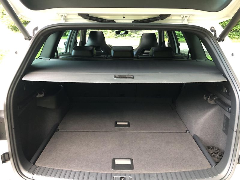 Škoda Kodiaq (2021) 2.0 TDI RS 176KW 4x4 - WEBASTO - fotka 9 z 22