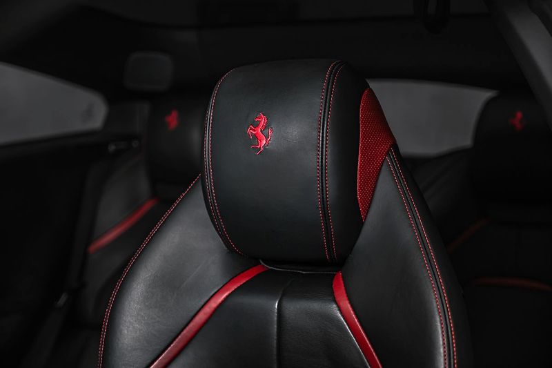 Ferrari GTC4 Lusso - fotka 23 z 31